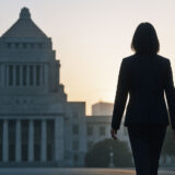 史上初の女性首相は何を変えるのか