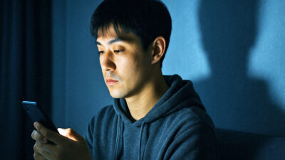 SNSの時代に“自分”を見失う若者たち──承認欲求の功罪