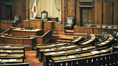 なぜ通常国会冒頭で解散したのか