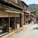 地元商店はなぜ消えるのか──観光地で進む“観光向け店舗”への転換